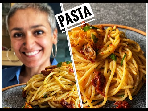 GARLIC PASTA  Spicy garlic tomato pasta  Spaghetti Aglio e Olio  withme Food with Chetna