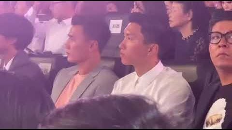 Đoàn Văn Hậu không rời mắt trước màn trình diễn bikini của Doãn Hải My tại Chung kết HHVN 2020