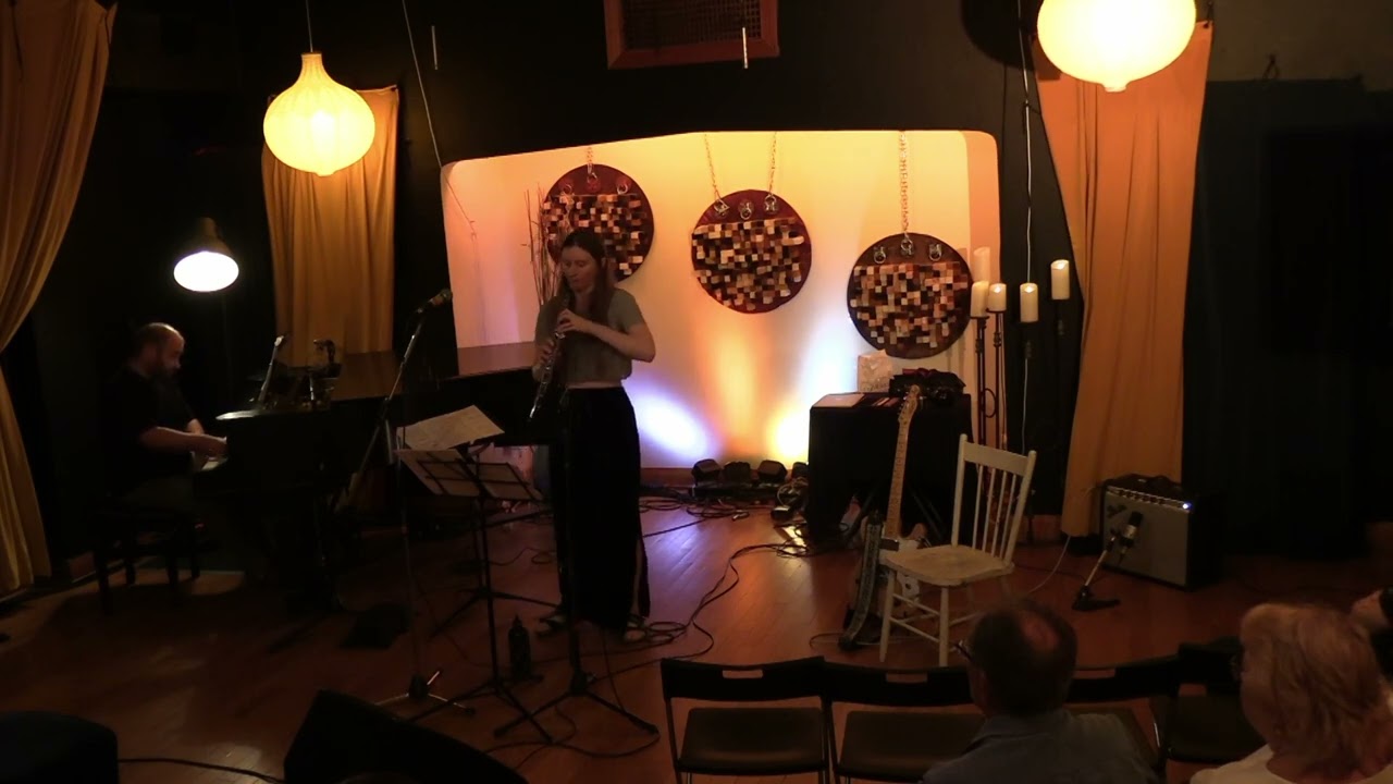 Reena Esmail - Jhula Jhule live at Annette Studios