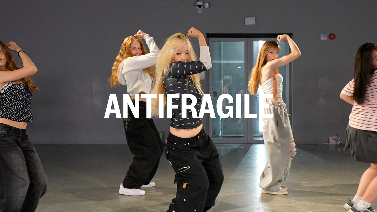 LE SSERAFIM - ANTIFRAGILE / NAKYUNG Instructor - YouTube