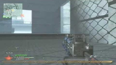 Modern Warfare 2: Team Deathmatch - MIni Uzi on Sub Base (Gameplay/Commentary)