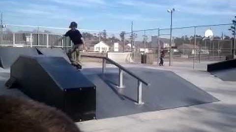 Backside Boardslide Handrail