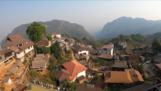 Coffee shops and check points  on  the  Thailand/ Myanmar border