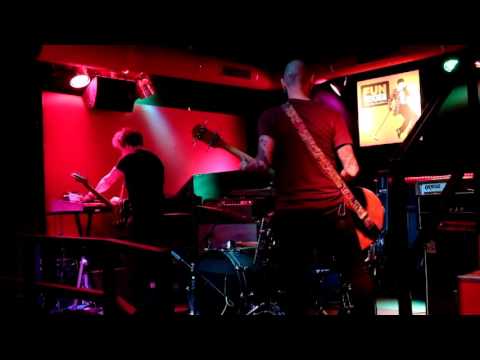 Gambardella, "Momentos decisivos", en directo desde Fun House (Madrid, 22/5/2016)