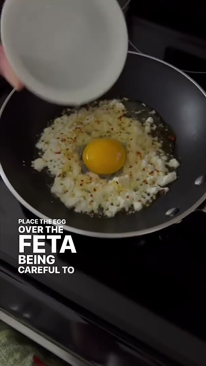Download lagu Fried egg with feta! #easyrecipe #recipe #greekflavors #food #greekstyle #healthy #egg #fetadaily