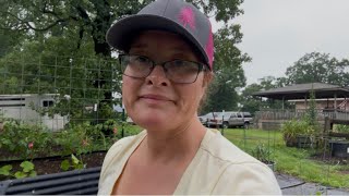 Filling my emotional cup up / a morning garden Vlog 