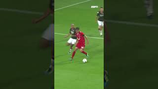 Būtent prieš 15 metų: Bryan Ruiz nepaprastu būdu
