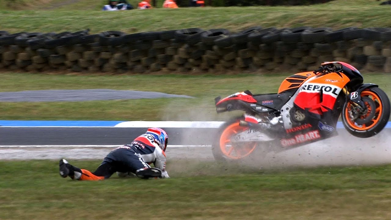 MotoGP™ Crash Reel - YouTube