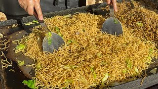 japanese street food - cheap 400¥ yakisoba 安くて美味しい焼きそば