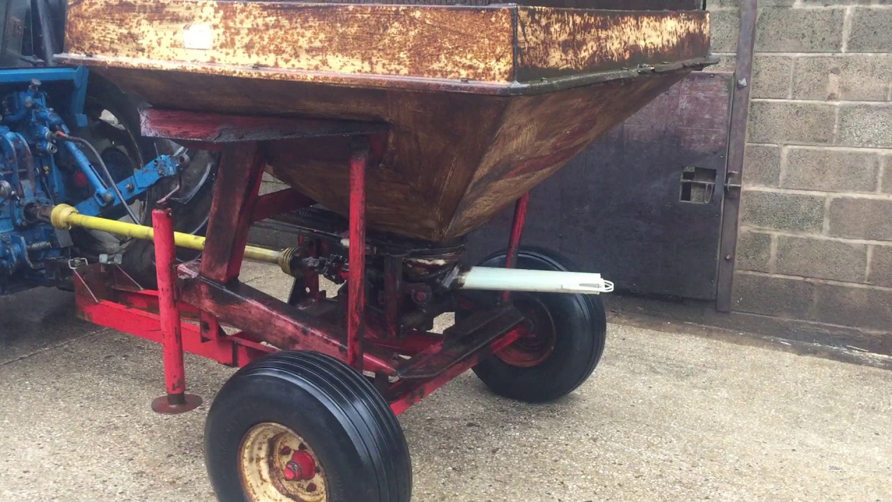 VICON Vari Spreader 1001 Trailed Fertiliser Spreader YouTube