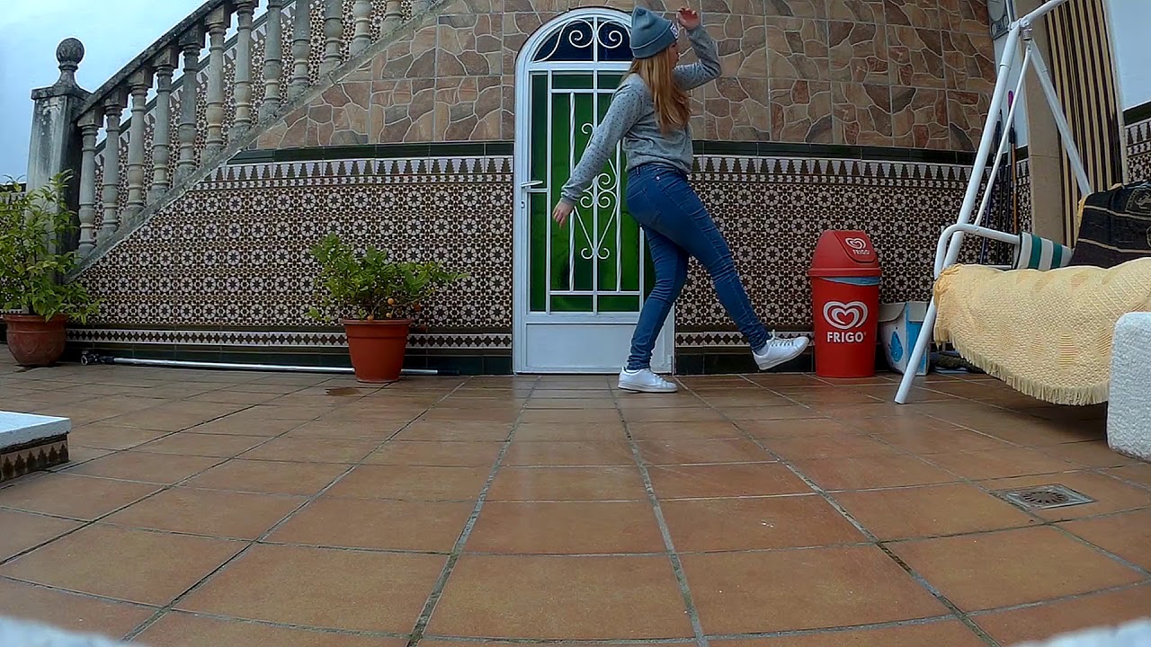 Low | Two Lanes - Drifting