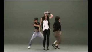 Zaho C'est Chelou (clip officiel)
