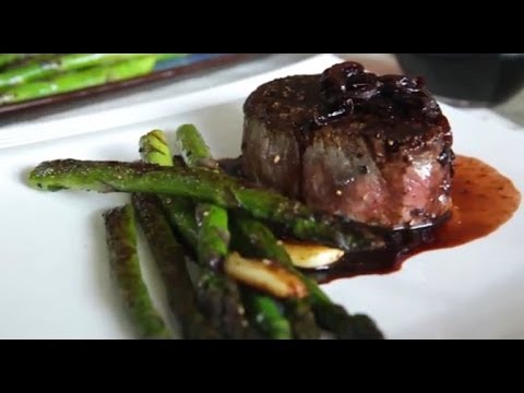 Filetes De Carne De Res En Reducción De Vino Tinto Filetes De Carne De Res En Reducción De Vino Tinto