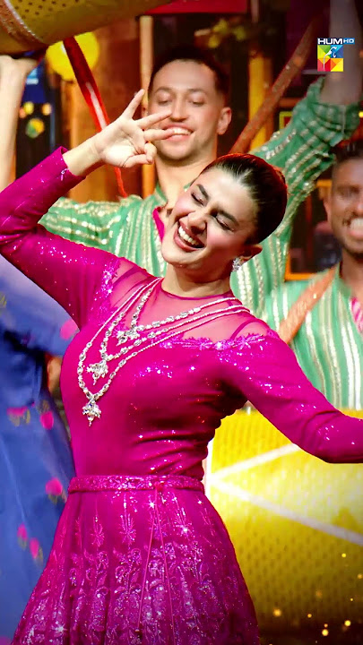 Kubra Khan & Farhan Saeed’s Performance #kubrakhan #farhansaeed 9th HUM Awards 2024 #shorts #dance