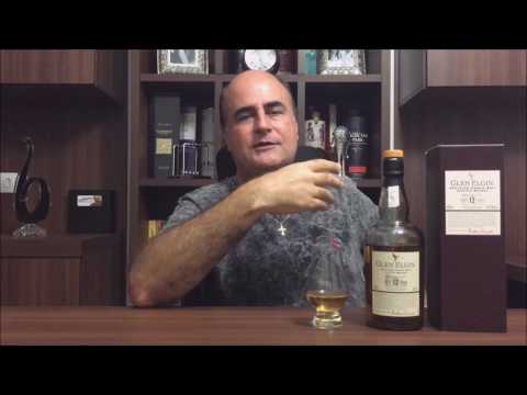 Bebendo Whisky