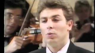 Roberto Alagna  'Una furtiva lagrima' Donizetti LIVE 1992