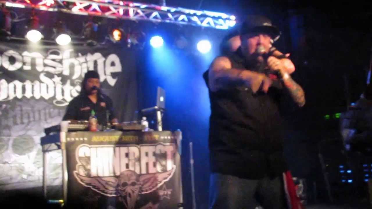 End of My Kind of Country and all of Dive Bar Beauty Queen YouTube