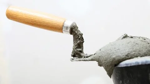 Como tapar buracos com concreto?