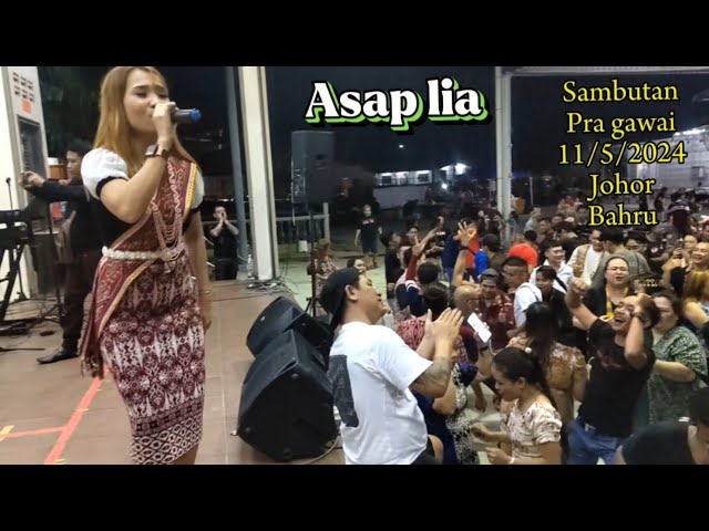 (ASAP Lia) kemeriahan sambutan pra gawai di Johor Bahru  PLENTONG pada11/5/2024. class=