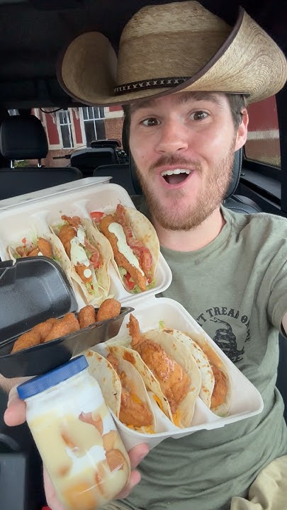 zaxby-s-chicken-finger-tacos-cheesecake-bites-and-banana-pudding