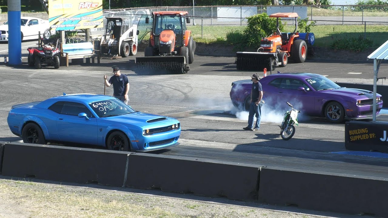 Dodge Demon vs Hellcat Redeye - drag race - YouTube