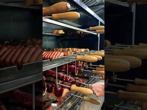 브라주카그릴은 지금 고기 테트리스 중
