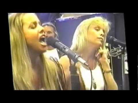 Cherie Currie American nights Unplugged with son J...
