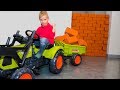 BABY ПОСТРОИЛ стену в доме!!! Unboxing And Assembling The POWER Wheel Ride on Tractor Buldozer!