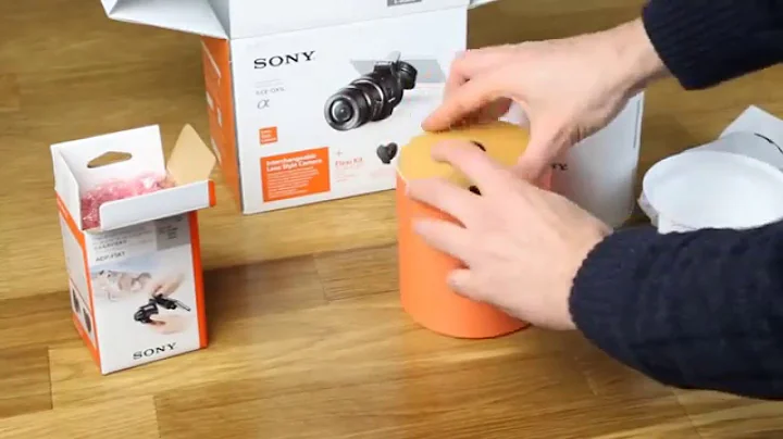 Sony ILCE-QX1L - Camera Lens-Style Unboxing (for smartphones)