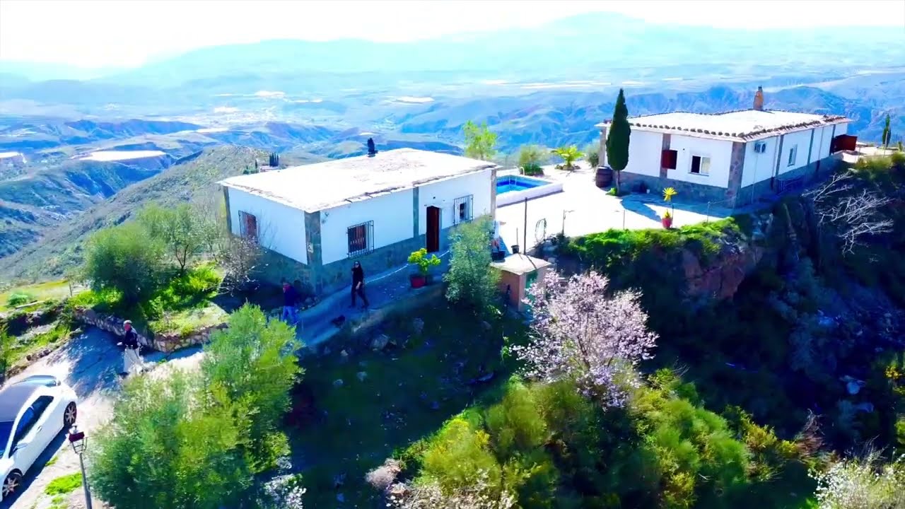 Finca con 2 Cortijos en Mairena. PRECIO: 154.900€