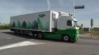 Trucks bij van en naar Greenery Barendrecht 21 april 2015