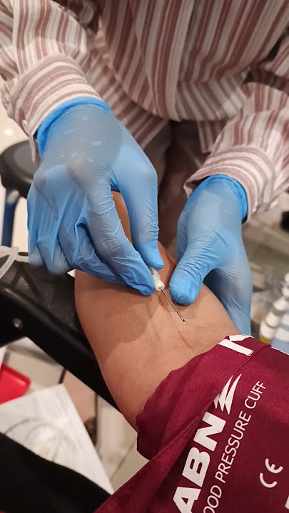 Gilaaakk Jarumnya gede banget | Kaget pertama kali donor darah