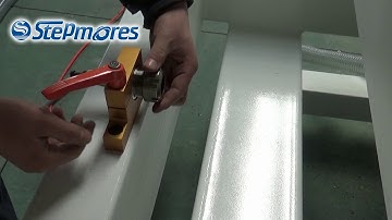Stepmores cnc machine using demo:tool holder