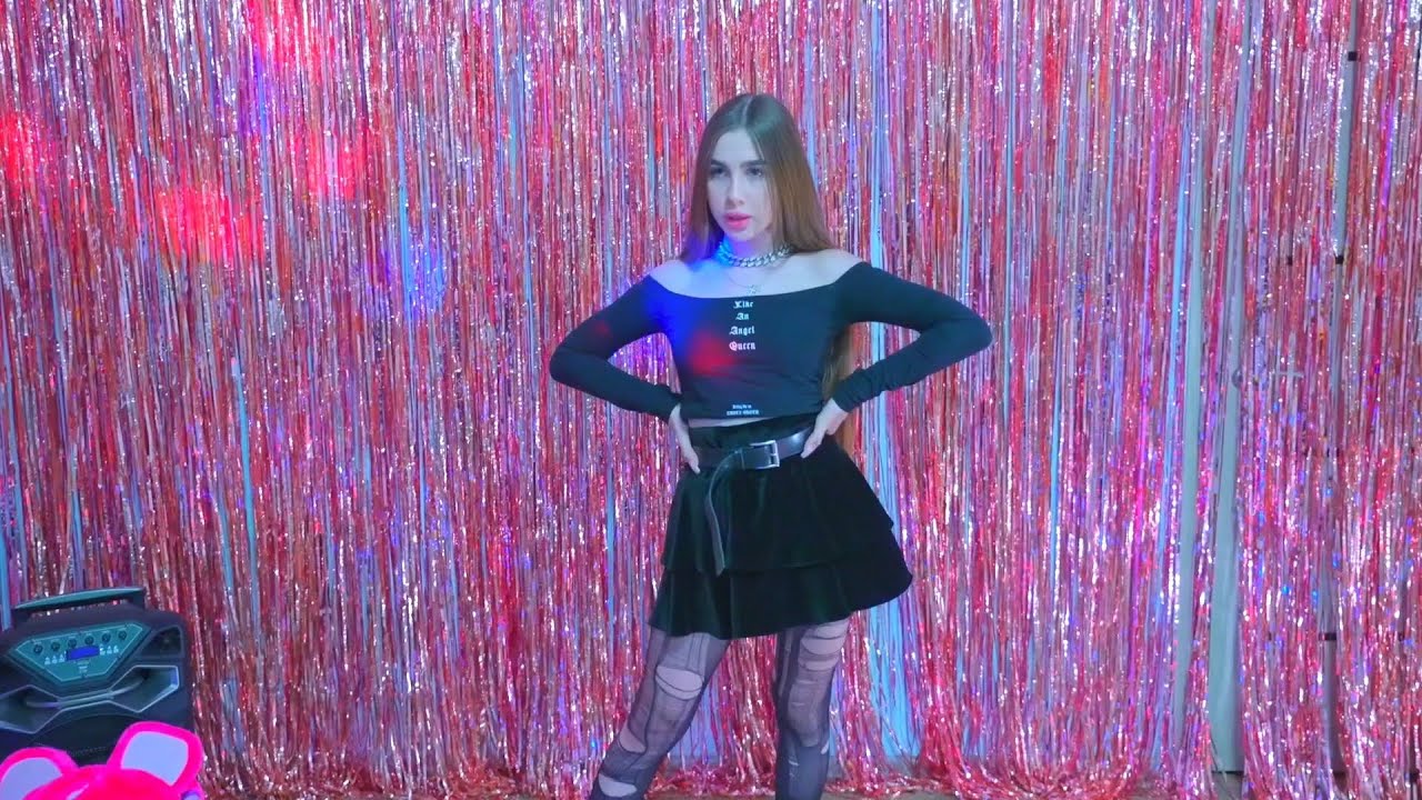 Diana a décidé de devenir Top model ! | Diana veut être la meilleure à l'école !