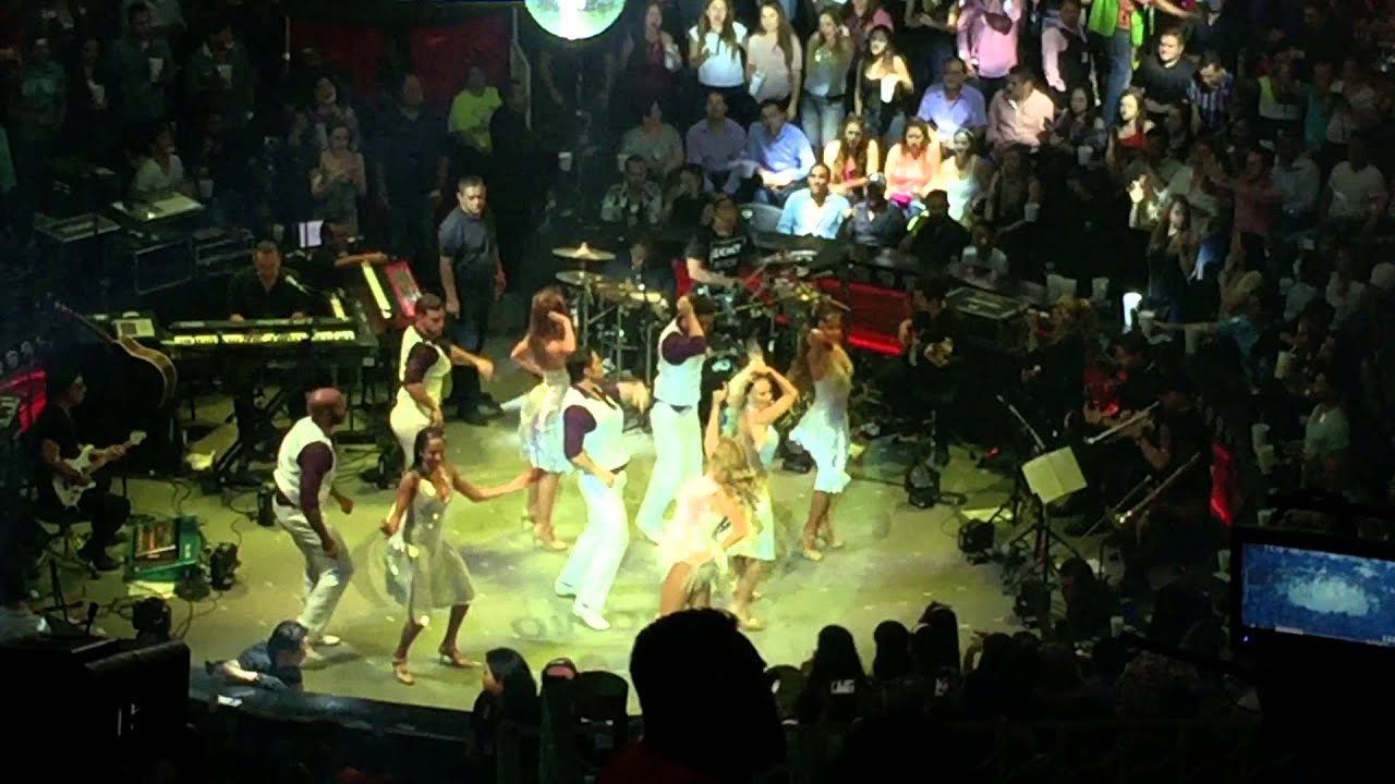 Gloria, Faltas en el aire ,Falta tu presencia Cálida inocencia 🎶🎶 - YouTube