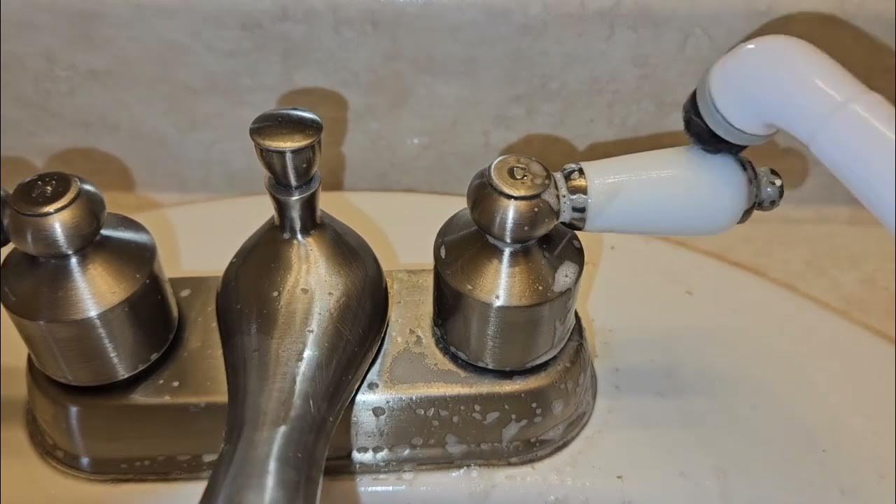 As a professional cleaner this his how we cleaning the gunk around the