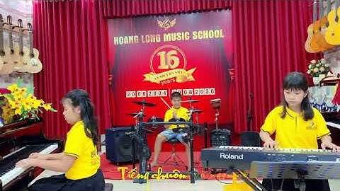 330. Tiếng chuông và ngọn cờ (Piano - Organ - Drum)