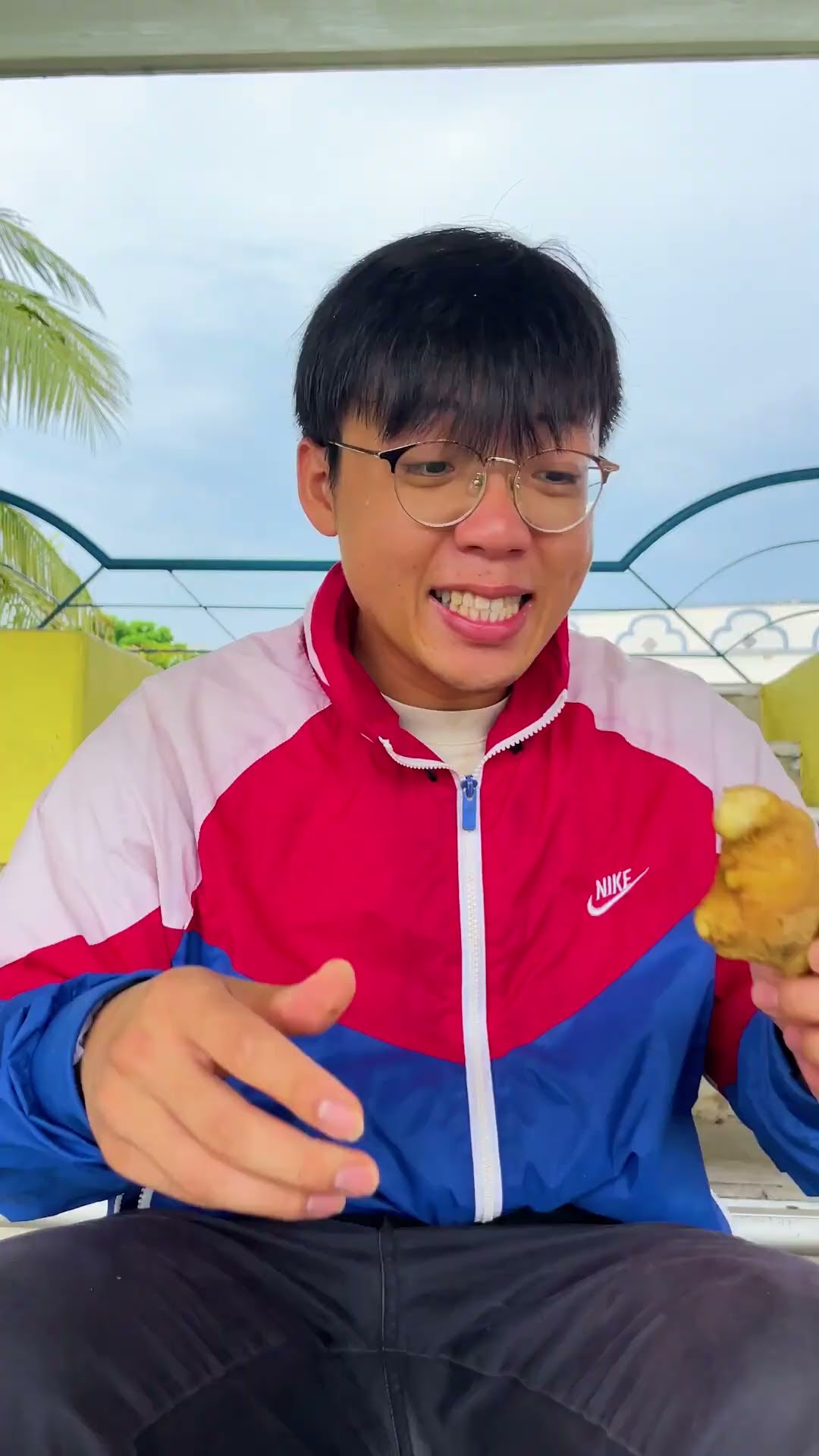 The FASTEST way to MAKE FIZZY WATER! #shorts #mingweirocks