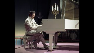 Video thumbnail of "Liberace - We've Only Just Begun"