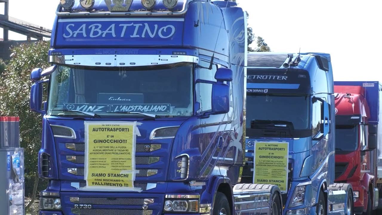 AUTOTRASPORTATORI: BLOCCO A GROTTERIA