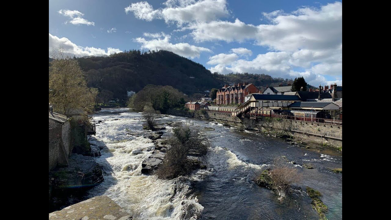 Llangollen Live Webcam | River Dee, Rafts & Kayakers, Bridge & Steam Railway | North Wales