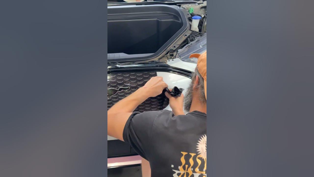Removal of printed grill on the new Mustang MachE , yes it’s a sticker