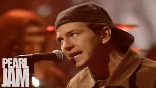 Video thumbnail of "State Of Love and Trust (Live) - MTV Unplugged - Pearl Jam"