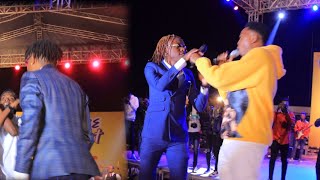 Serikali kuu ya mizuka Country boy Young lunya Moni Centrozon washindwa kujizuia Viwanja vya Dodoma