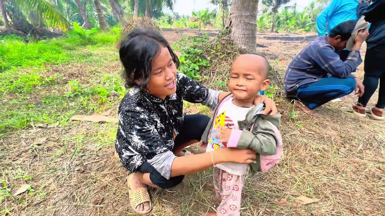 Tết đến Xuân và Sang cùng nhau làm kinh tế thu nhập cho gia đình 