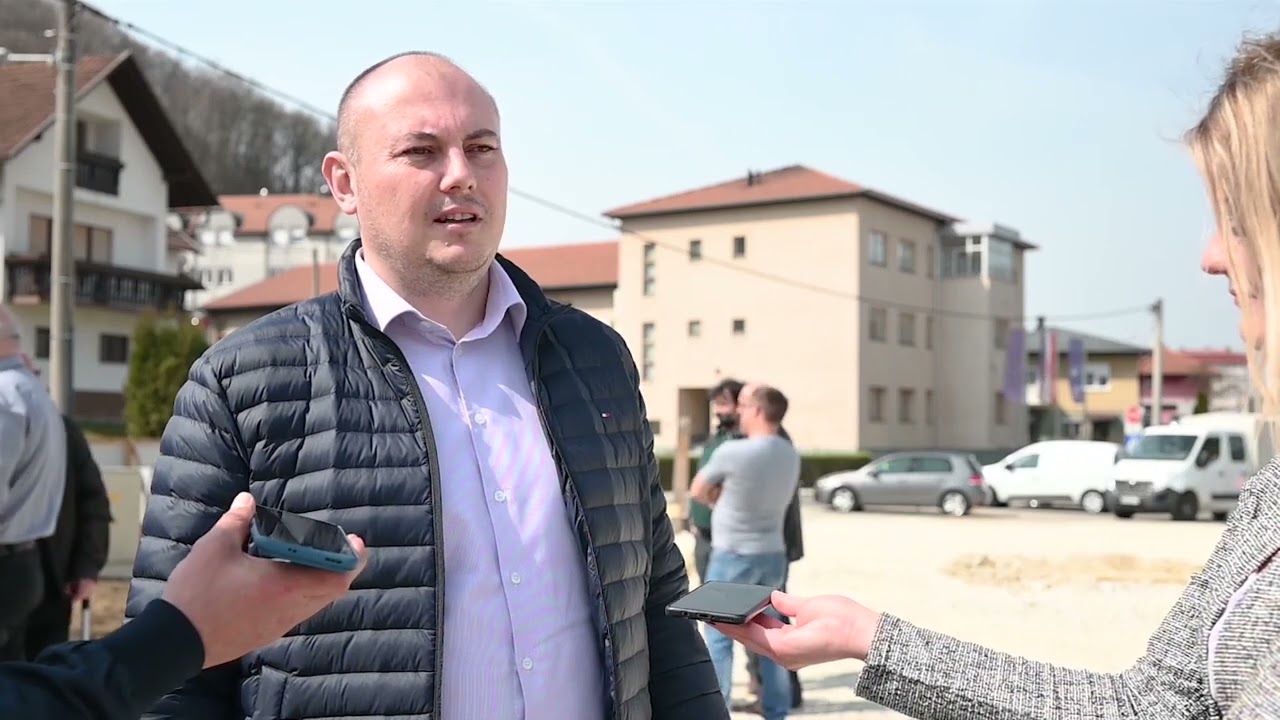 Hum na Sutli -Trgocentar