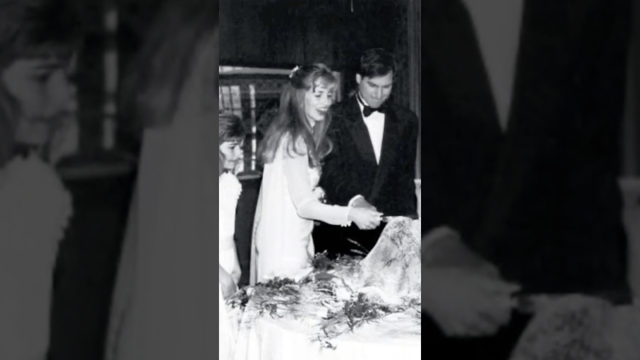 Steve Jobs and Lauren Powell 💕Only their closest friends and family attended their wedding
