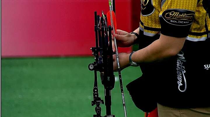 Crystal Gauvin v Erika Jones  compound women gold ...