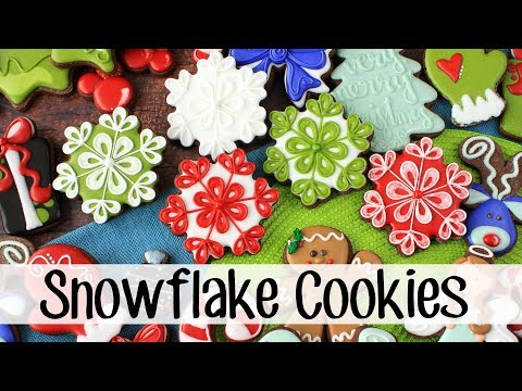 How to Make Decorated Snowflake Cookies