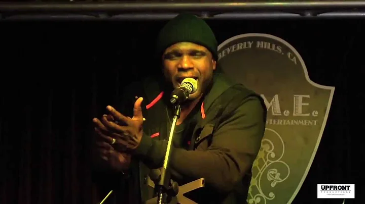 Darius McCrary dazzles singing at Motown Monday VI...
